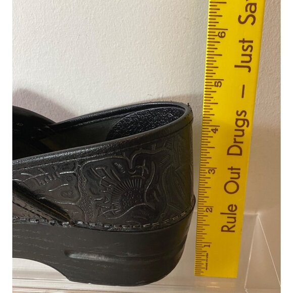 Dansko Womens Black Embossed Leather Clogs Size 40 - Picture 9 of 9